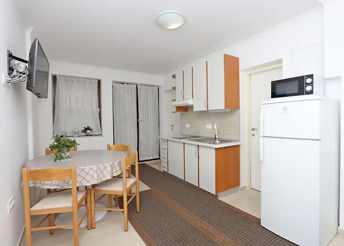 Appartement With Parking Space Vantacici, Krk - 18476 *